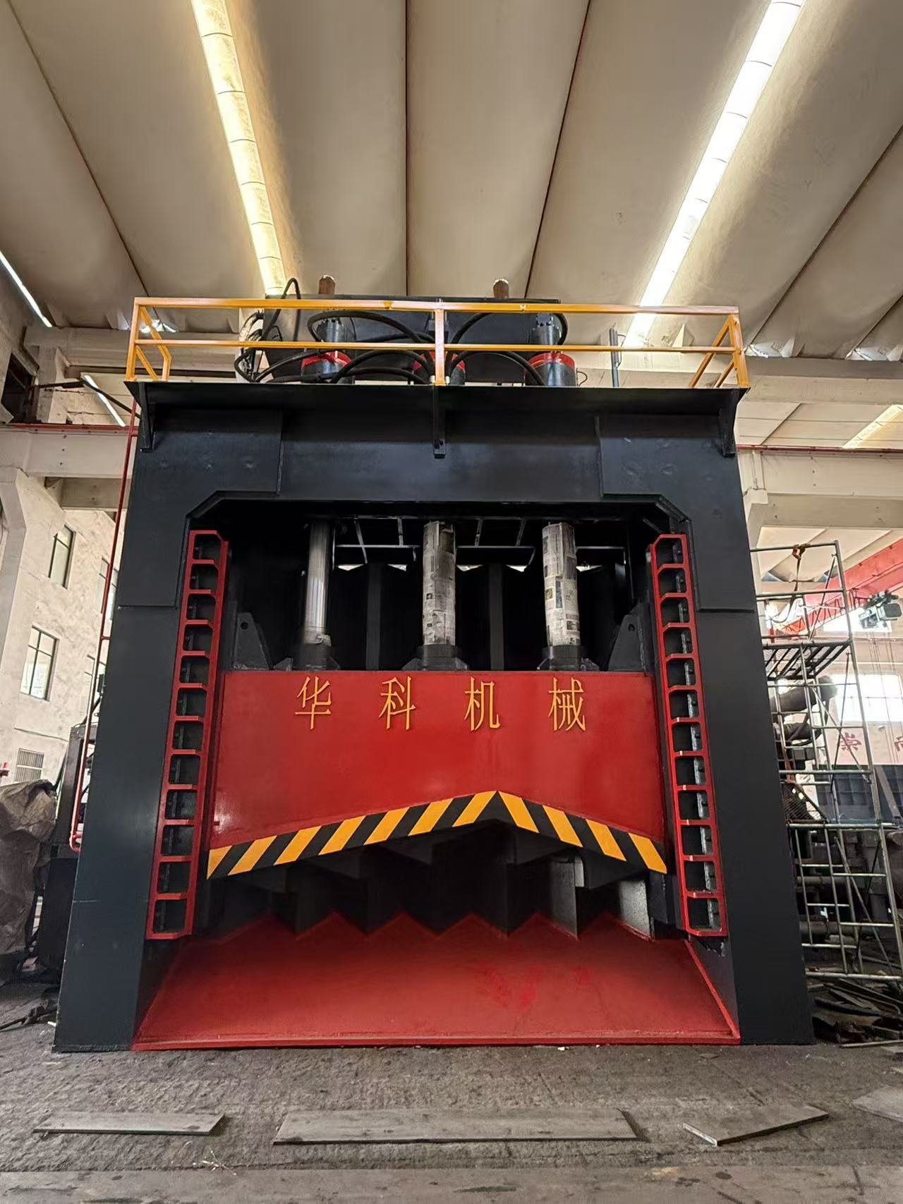 नवीनतम कंपनी ब्लॉग के बारे में नया उत्पाद हाइड्रोलिक स्क्रैप धातु मल्टी-ब्लेड कतरनी।