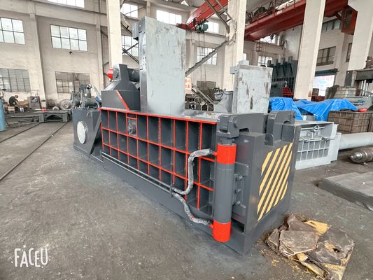 खरीदें पूरी तरह से ऑटो लार्ज बेल स्क्रैप मेटल बैलिंग डिवाइस 3 सेट ऑफ 18.5kw मोटर online manufacture